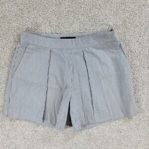 Banana Republic Womens Shorts 0 White Blue Striped Pleated Side Zip Pockets